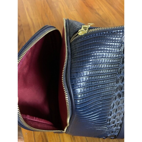 Brand New Crocodile skin pattern duffel bag in sapphire blue/gold - Picture 6 of 7